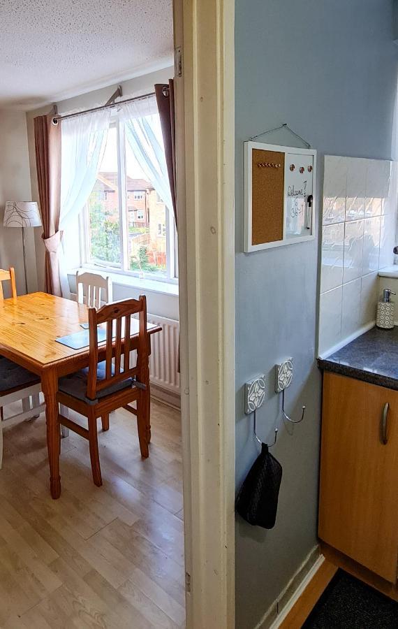 Sw19 - Quiet Split-Level 2-Bedroom Maisonette With Garden London Exterior foto